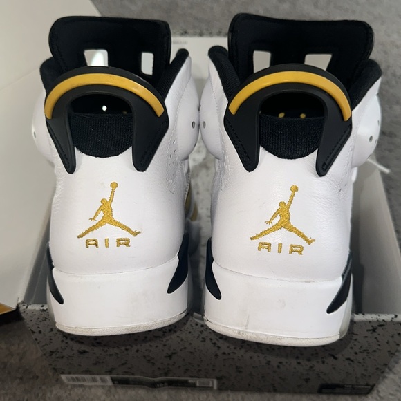AIR JORDAN 6 RETRO - Picture 4 of 8